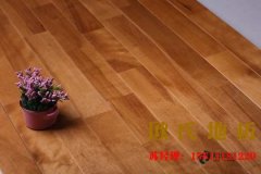 體育木地板是如何刷漆的？